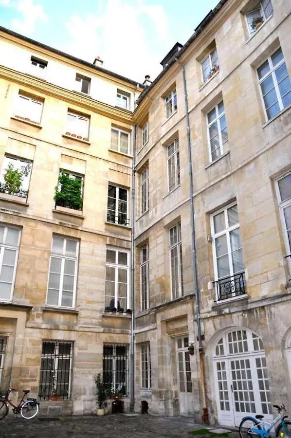 Marais Rooftop Apartment Paris